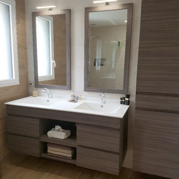 http://Salle%20de%20bain%20avec%20vasques%20en%20résine