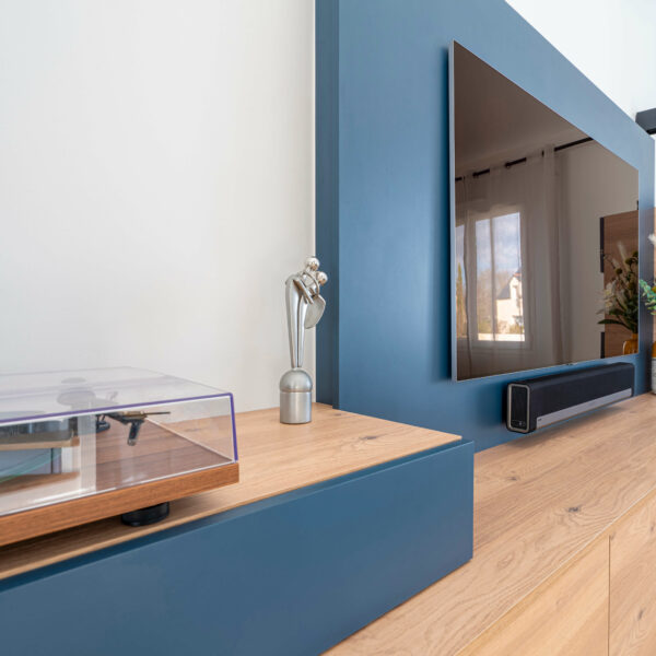 http://Meuble%20TV%20par%20les%20Créations%20Gravouille